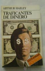 Книга Traficantes de dinero